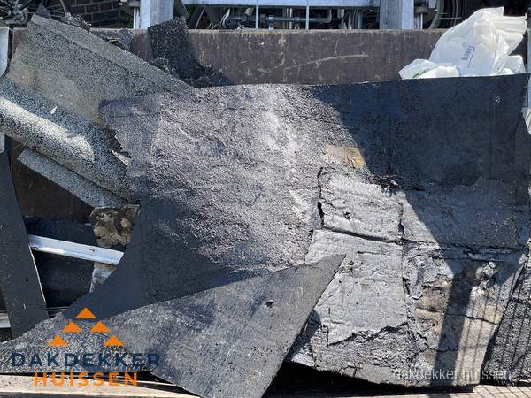 Kosten dakrenovatie: afvoer oud dakmateriaal in Huissen