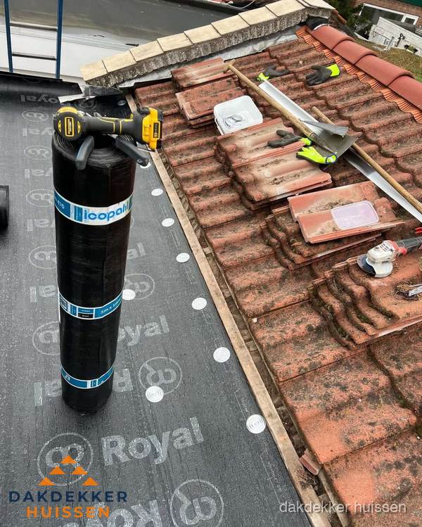 Dakschade herstel: pannendak renovatie in Huissen